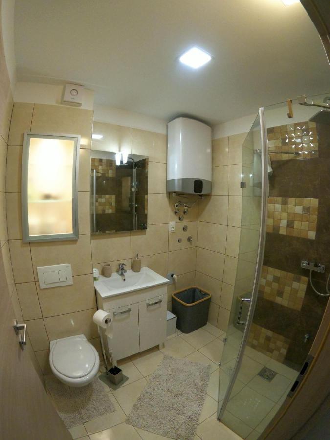 Apartment Natalia Valbandon Екстер'єр фото